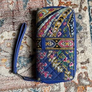 Colorful Vera Bradley Wristlet Wallet